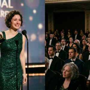 The Actress Won The Biggest Award Of Her Career. Then The Woman Everyone Said Abandoned Her Stood Up In The Back Row